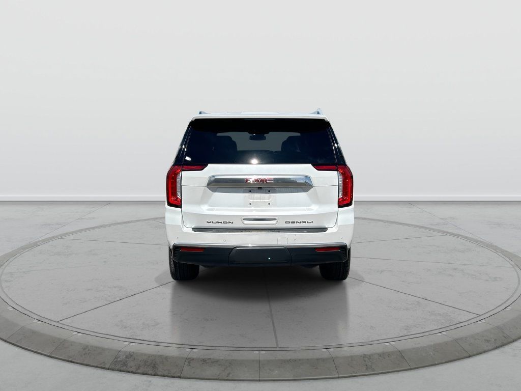 Used 2023 GMC Yukon XL Denali RWD image 7