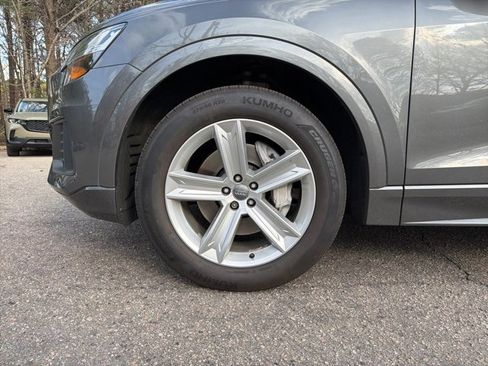 Used 2019 Audi Q8 Premium w/ Convenience Package image 9