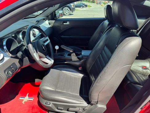 Used 2006 Ford Mustang GT Premium RWD image 25