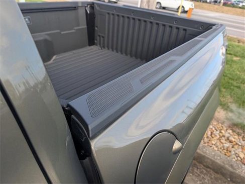 Used 2025 Toyota Tacoma TRD Sport image 18