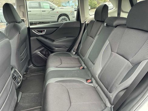Used 2020 Subaru Forester Premium image 24