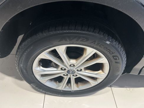 Used 2017 Ford Escape SE w/ Equipment Group 201A image 20