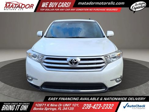 Used 2012 Toyota Highlander Limited w/ Tow Pkg FWD image 2