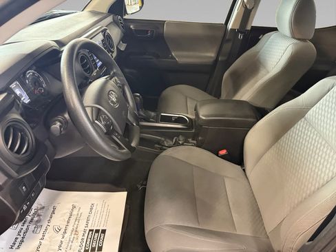 Used 2023 Toyota Tacoma SR AWD/4WD image 11