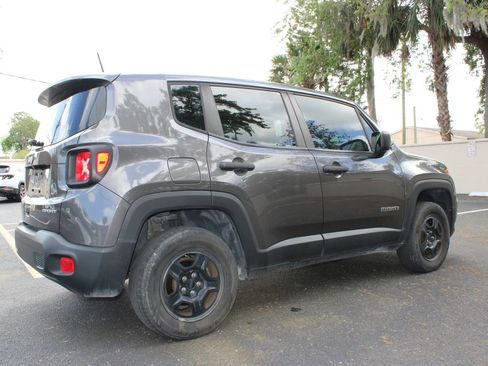 Used 2021 Jeep Renegade Sport AWD/4WD image 17