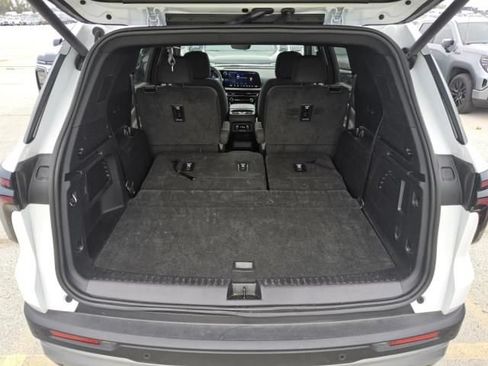 Used 2024 Chevrolet Blazer LT w/ Convenience Package FWD image 10