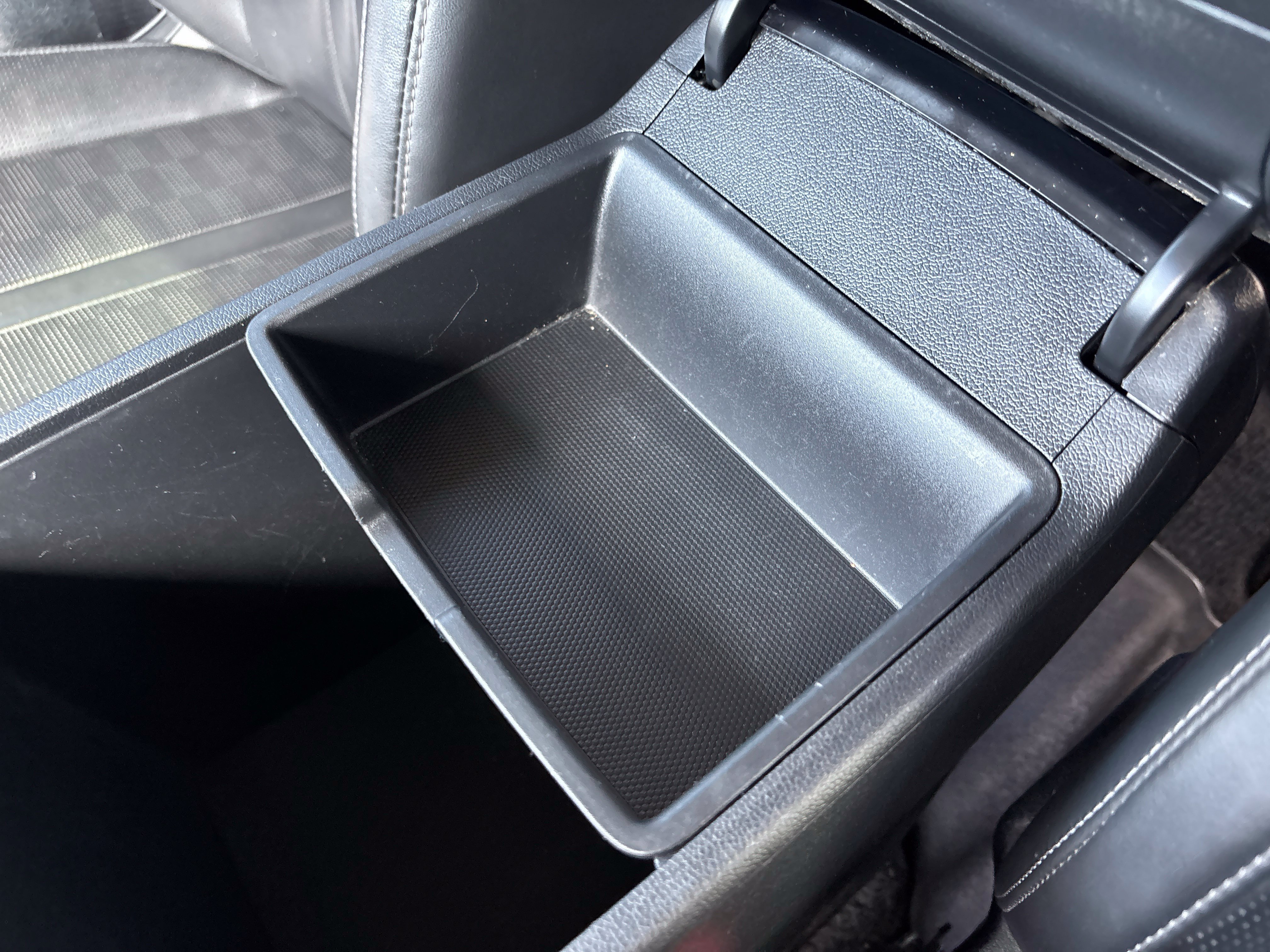 Used 2024 Kia Sorento S w/ Panoramic Sunroof Package FWD image 34