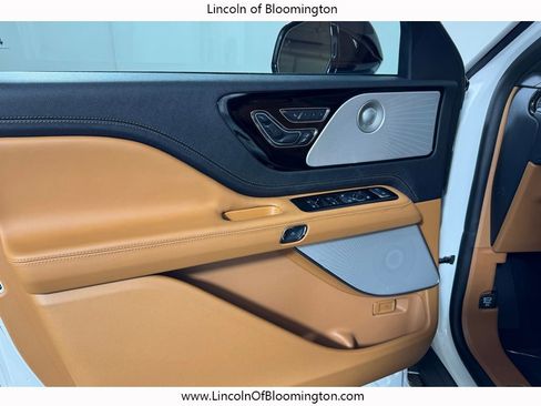 New 2026 Lincoln Aviator Black Label AWD/4WD image 16