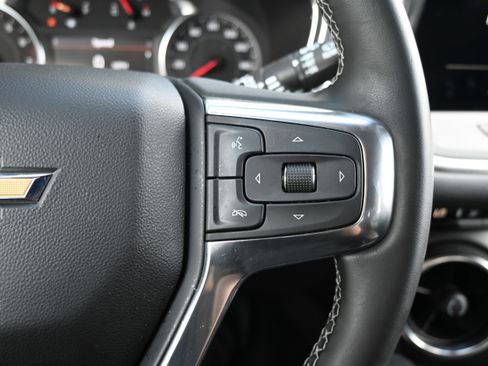 Used 2024 Chevrolet Blazer LT w/ Midnight/Sport Edition FWD image 18