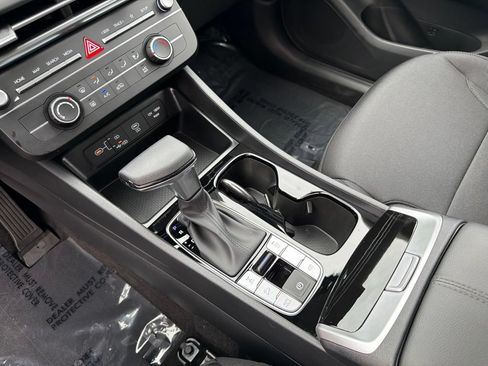 Certified 2025 Hyundai Tucson SE AWD/4WD image 26