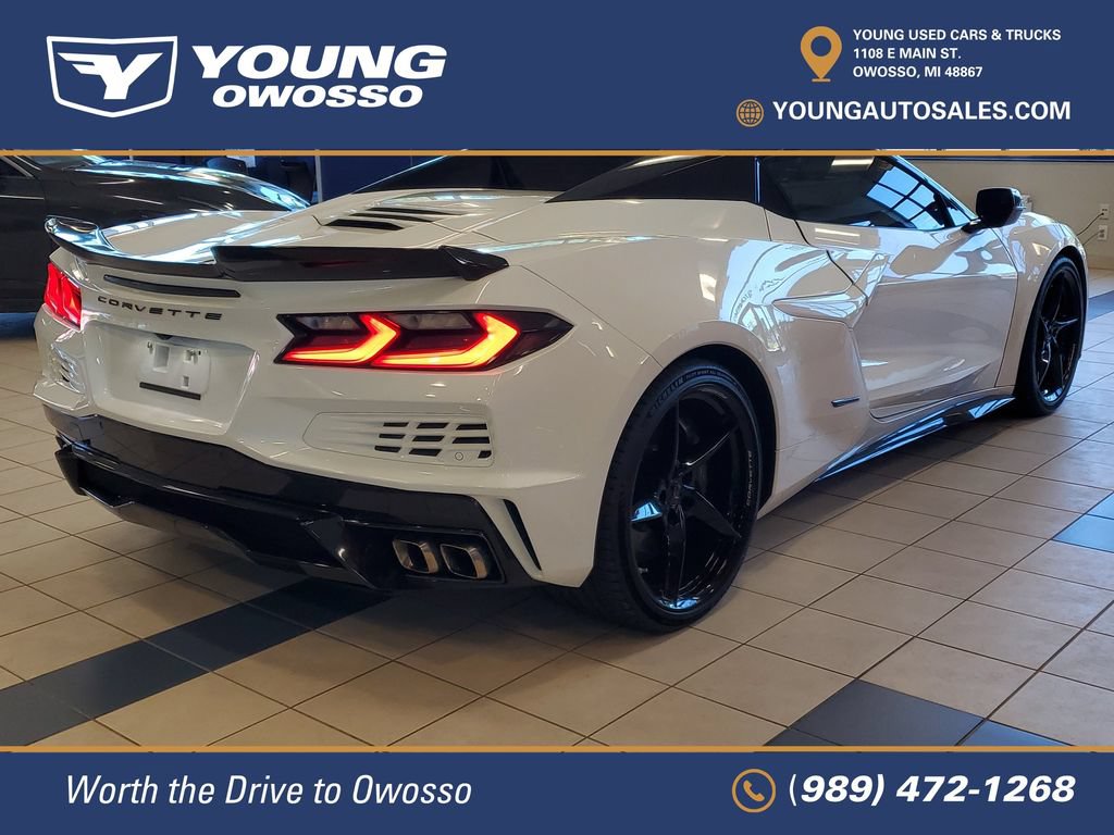 Used 2024 Chevrolet Corvette E-Ray AWD/4WD image 3