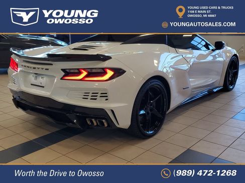 Used 2024 Chevrolet Corvette E-Ray AWD/4WD image 3