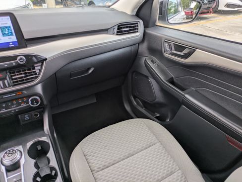 Used 2022 Ford Escape SE w/ SE Sport Appearance Package FWD image 23