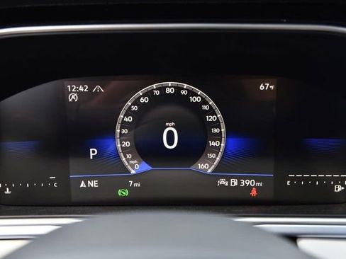 New 2026 Volkswagen Taos SE AWD/4WD image 11