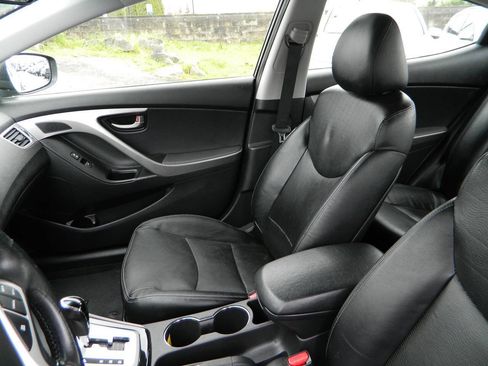 Used 2011 Hyundai Elantra Limited w/ Premium Pkg 5 image 13