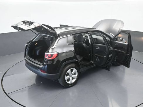 Used 2018 Jeep Compass Latitude w/ Popular Equipment Group AWD/4WD image 70