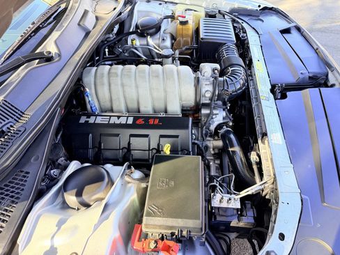 Used 2009 Dodge Challenger SRT8 w/ SRT Option Group II image 39