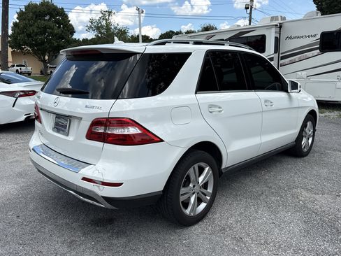 Used 2015 Mercedes-Benz ML 250 BlueTEC 4MATIC image 5