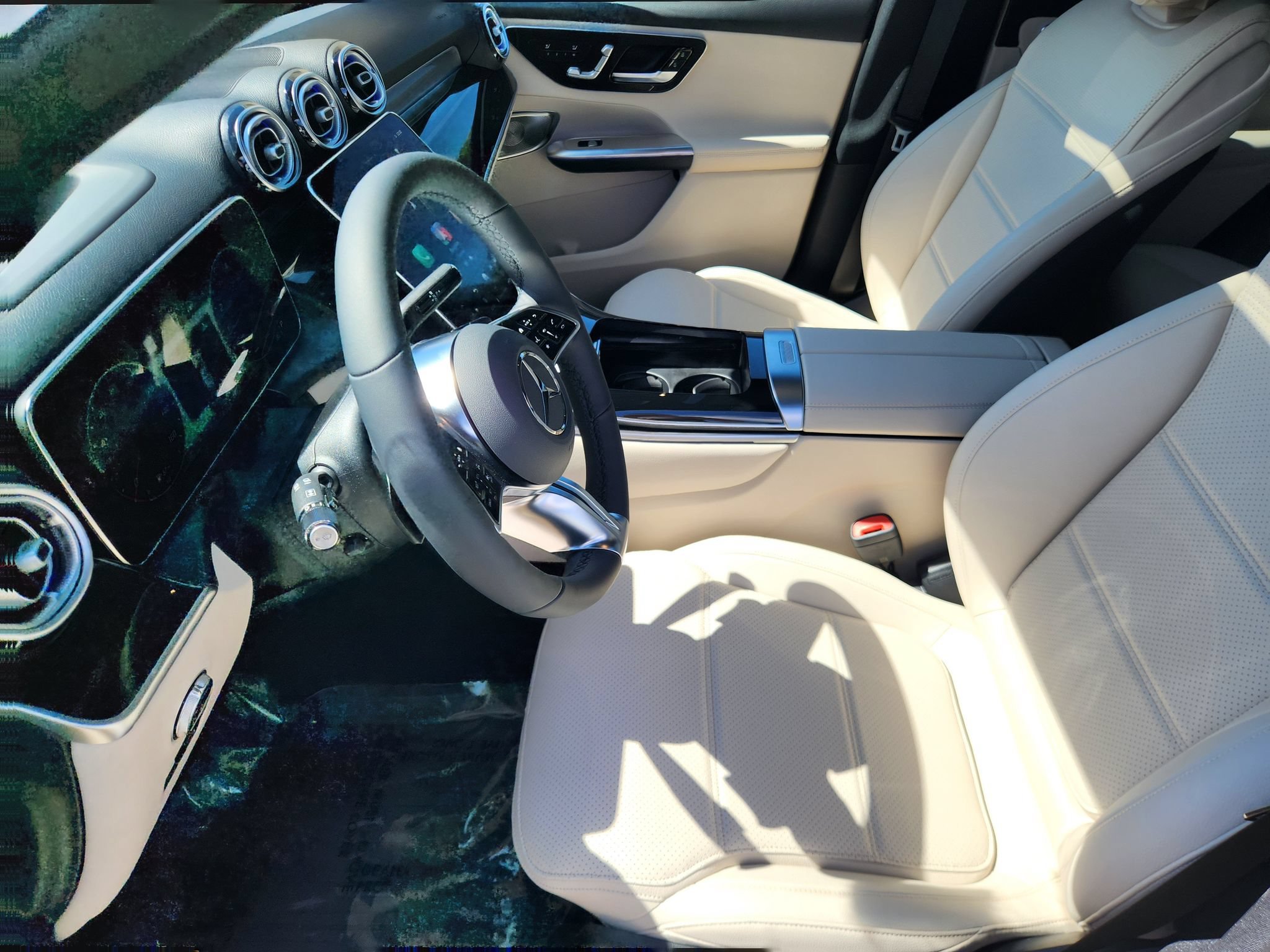 New 2027 Mercedes-Benz GLC 300 4MATIC image 9