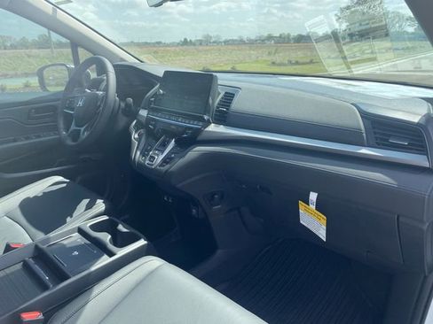 New 2026 Honda Odyssey EX-L image 15