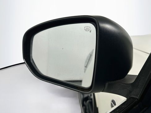 Used 2016 Nissan 370Z NISMO RWD image 16