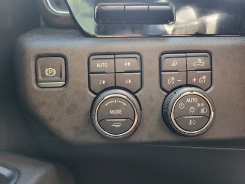 Used 2025 Chevrolet Silverado 1500 LTZ w/ Technology Package AWD/4WD image 20