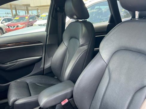 Used 2016 Audi Q3 2.0T Prestige w/ Prestige Package AWD/4WD image 12