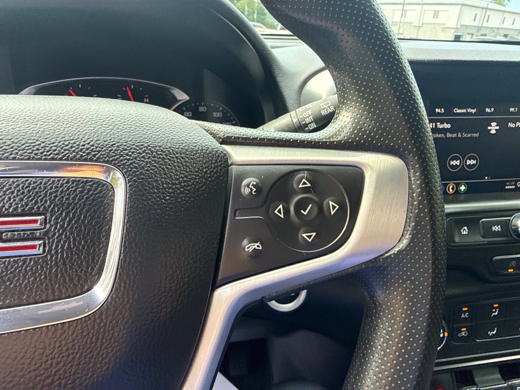 Used 2024 GMC Terrain SLE AWD/4WD image 18
