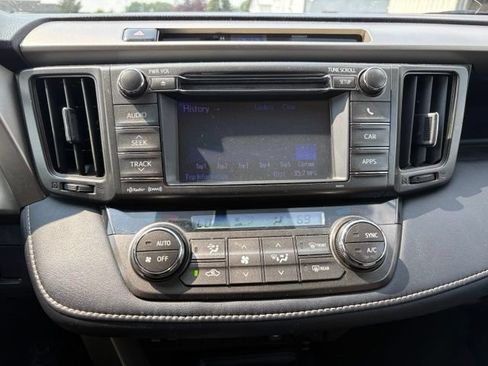 Used 2013 Toyota RAV4 XLE AWD/4WD image 18