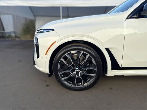 New 2026 BMW X7 M60i AWD/4WD image 15