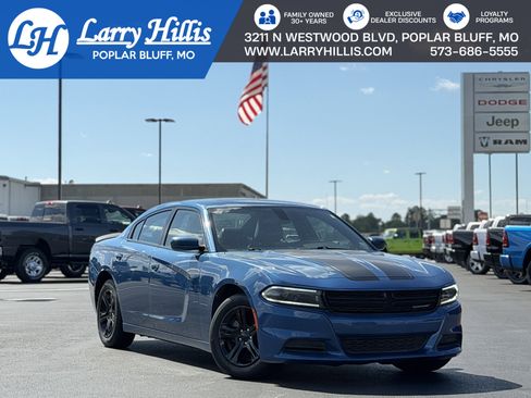 Used 2022 Dodge Charger SXT w/ Leather Interior Group RWD image 1