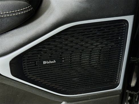 Used 2022 Jeep Wagoneer Series III w/ Premium Group I image 12