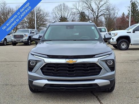 Used 2025 Chevrolet TrailBlazer LT image 2