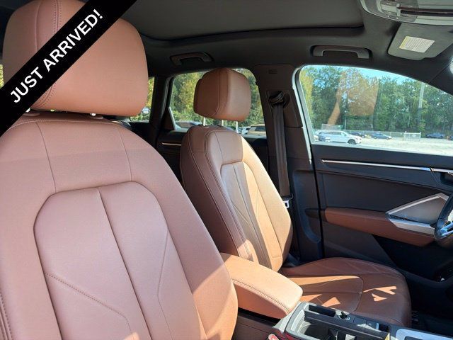 Used 2024 Audi Q3 2.0T Premium w/ Convenience Package AWD/4WD image 17