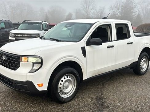 New 2025 Ford Maverick XL w/ Equipment Group 102A image 2