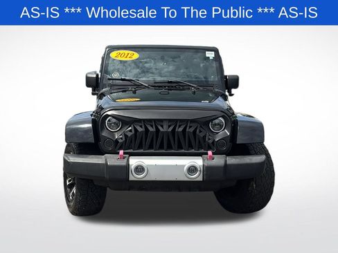 Used 2012 Jeep Wrangler Unlimited Sahara w/ Dual Top Group AWD/4WD image 2