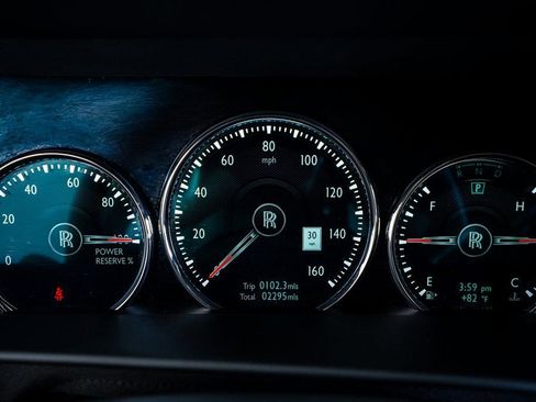 Used 2022 Rolls-Royce Cullinan Black Badge AWD/4WD image 43