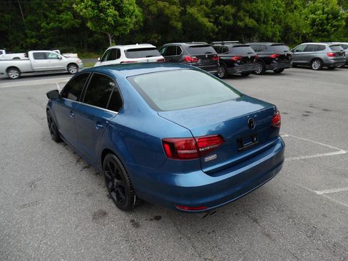 Used 2017 Volkswagen Jetta S FWD image 3
