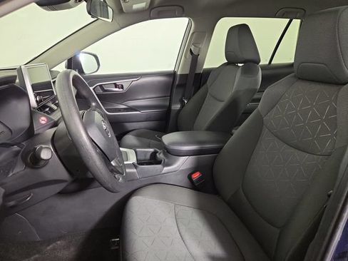 Used 2025 Toyota RAV4 XLE AWD/4WD image 13