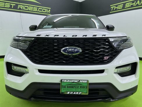 Used 2020 Ford Explorer ST AWD/4WD image 3