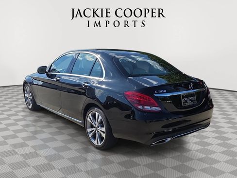 Used 2018 Mercedes-Benz C 300 Sedan image 7