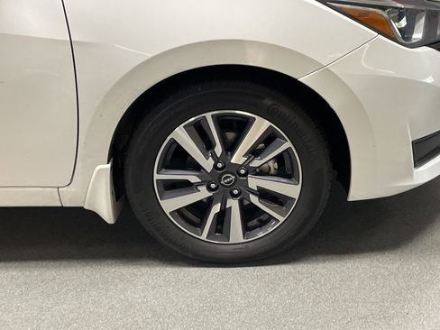 Used 2024 Nissan Versa SV w/ Trunk Package image 5