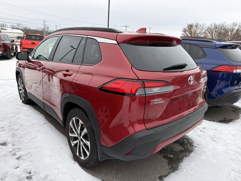 Used 2023 Toyota Corolla Cross XLE image 5