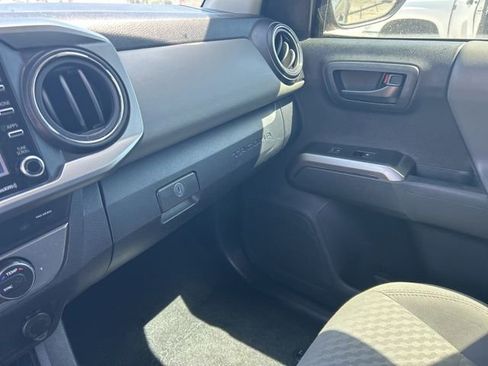 Used 2021 Toyota Tacoma SR5 RWD image 29