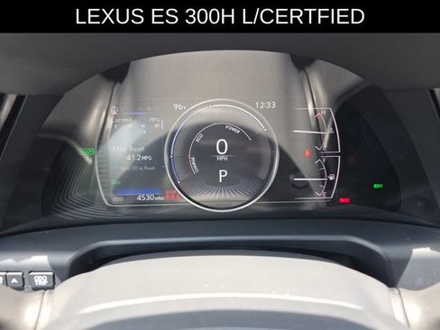 Used 2025 Lexus ES 300h w/ Premium Package FWD image 29