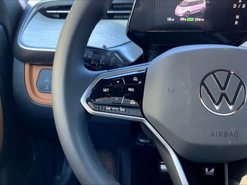 New 2025 Volkswagen ID. Buzz Pro S image 17