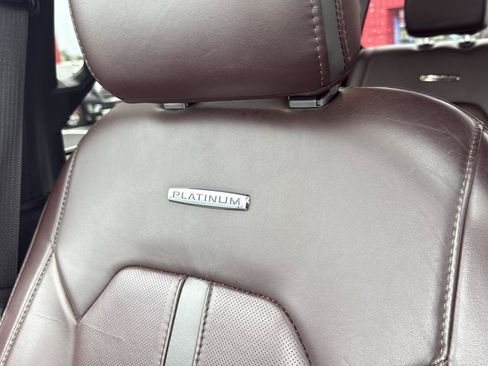 Used 2017 Ford F250 Platinum w/ Platinum Ultimate Package AWD/4WD image 18