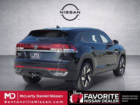 Used 2024 Volkswagen Atlas Cross Sport SE AWD/4WD image 5