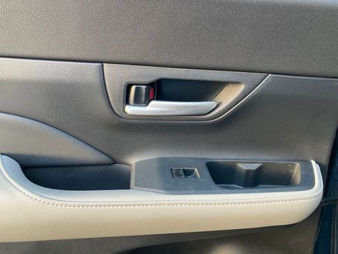 Certified 2025 Toyota Grand Highlander AWD image 13