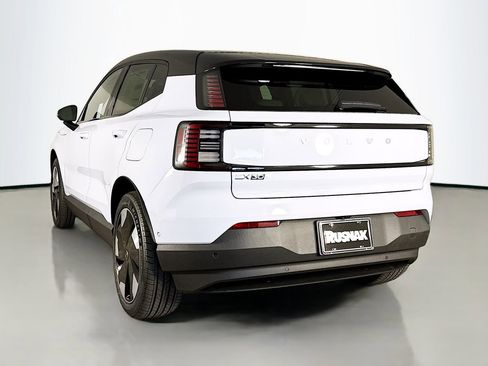 New 2026 Volvo EX30 Ultra w/ Protection Package Premier image 5